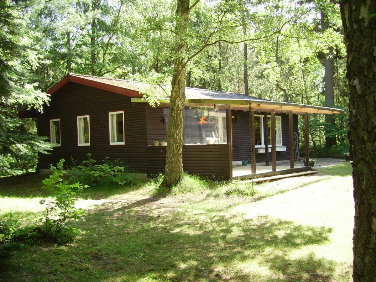 Вилла Midtvejshuset Рённе Экстерьер фото